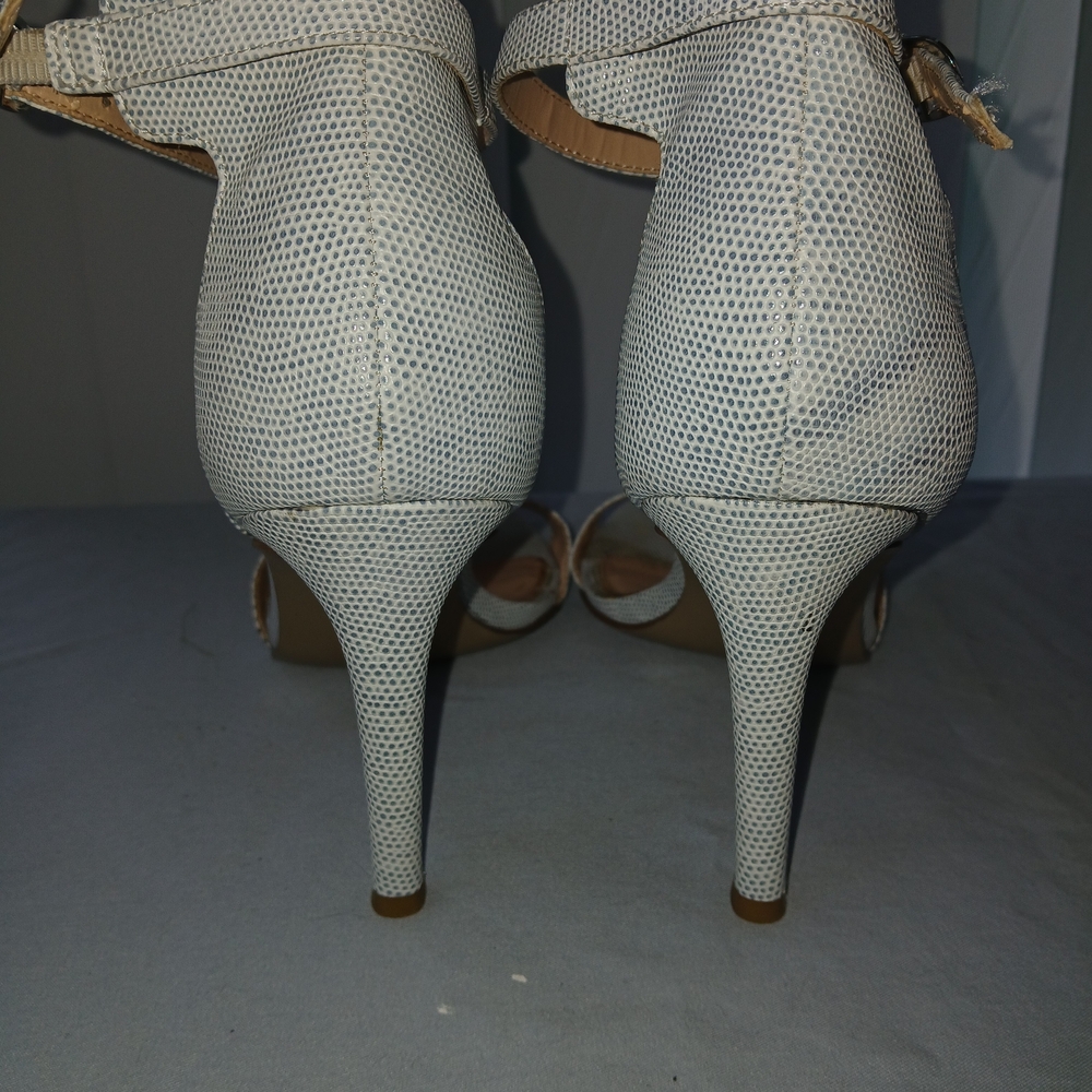 Michael Kors Women's White Textured Heels - Picture 4 of 5